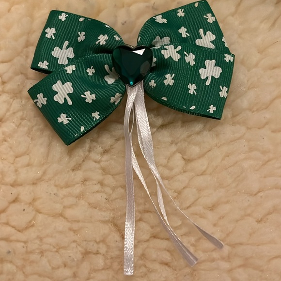 Green & White Irish Brooch - Picture 6 of 17